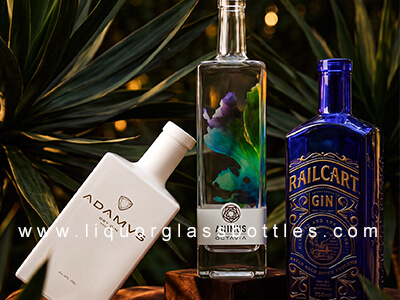 The Square Statement gin bottle