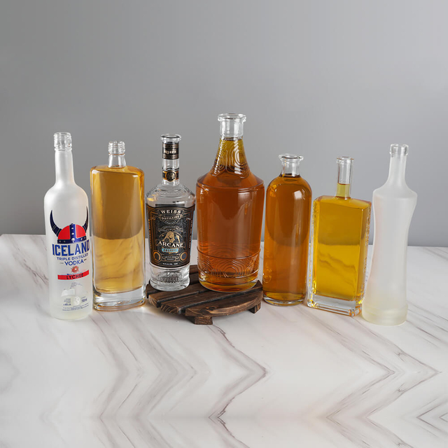 Square Round 50CL 75CL 1L Vodka Glass Bottles for Sale