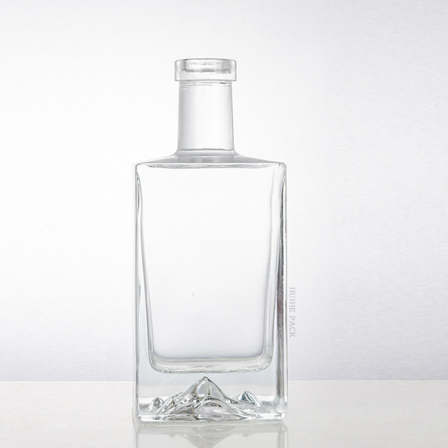 Snow Mountain Base 500ml Square Glass Liquor Bottle