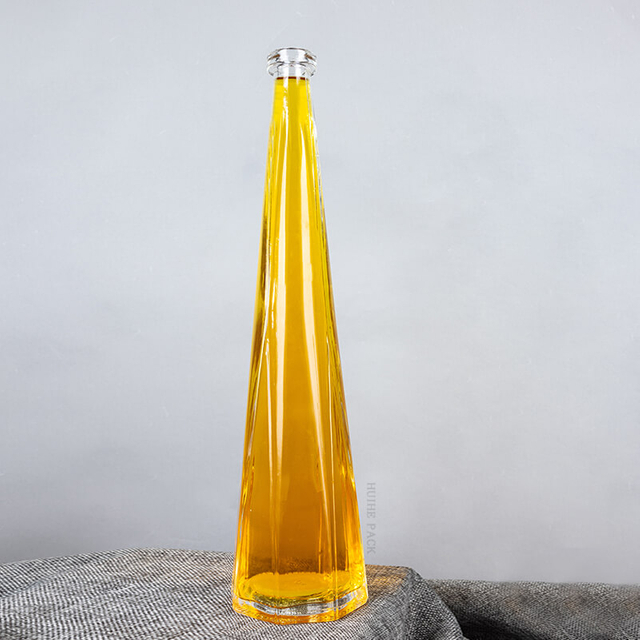 700ml Irregular Transparent Glass Vodka Bottle with Corks