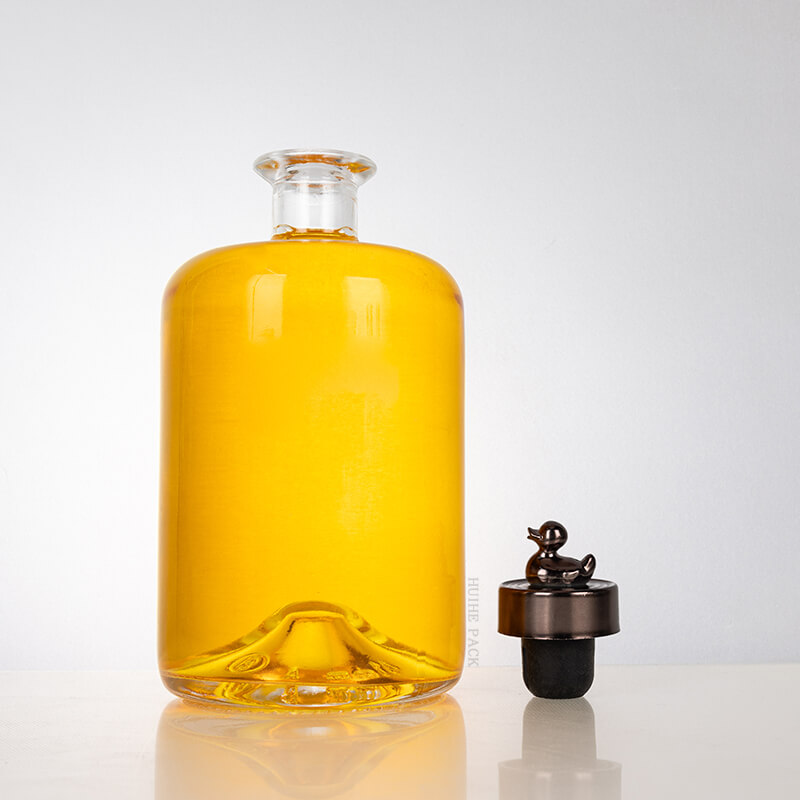 Indented Bottom Rounded Short Cylinder Rum Bottle with Design Corks