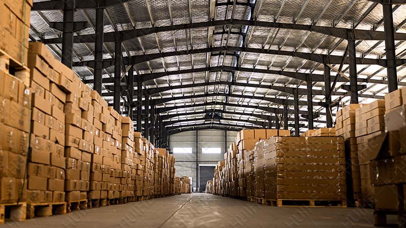 Classic Round Liquor Bottle - carton and pallet