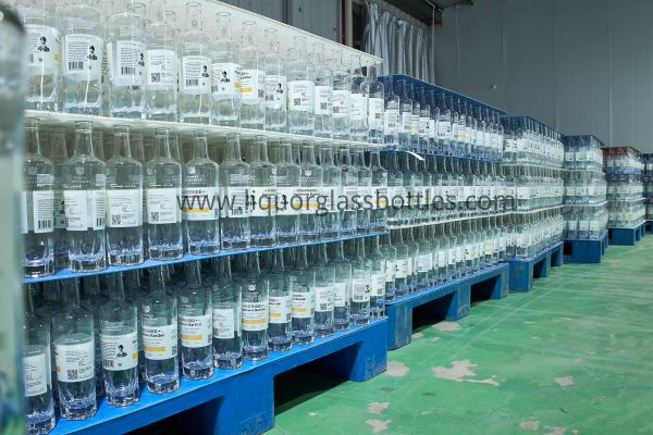 liquor glass bottle manufacturer