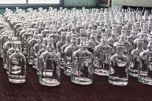 liquor bottle supplier (1)
