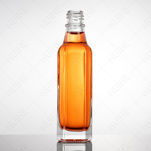 Modern Design 50ml Mini Liquor Bottle with Screw Cap Bulk