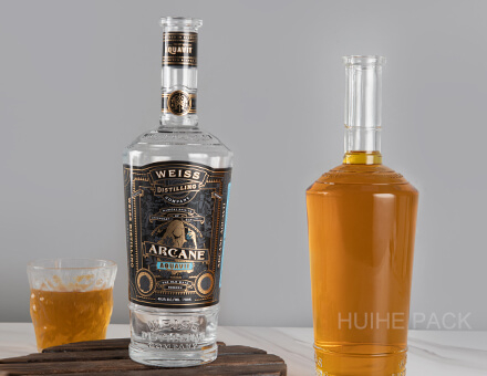 HUIHE LIQUOR BOTTLE CASE-02