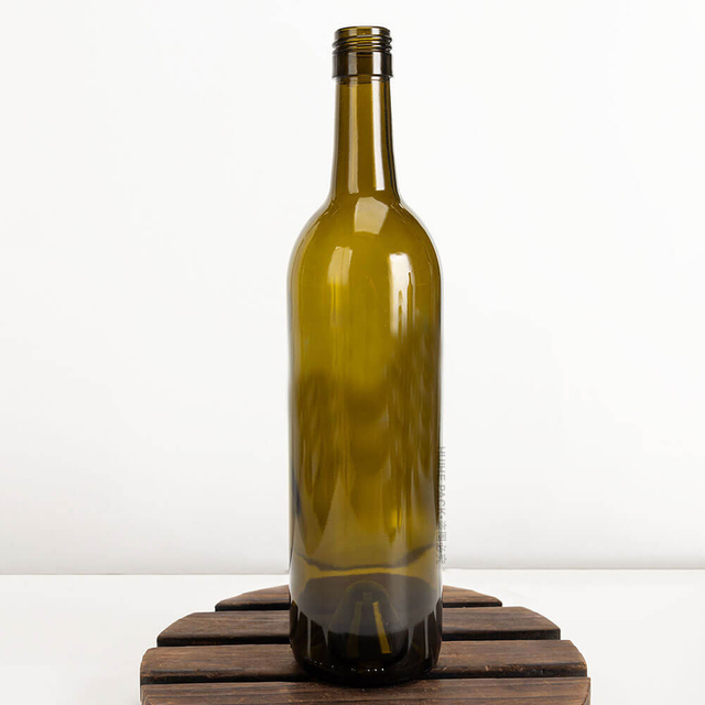 Tilpasset etiket skruetop vinglasflaske med indrykning