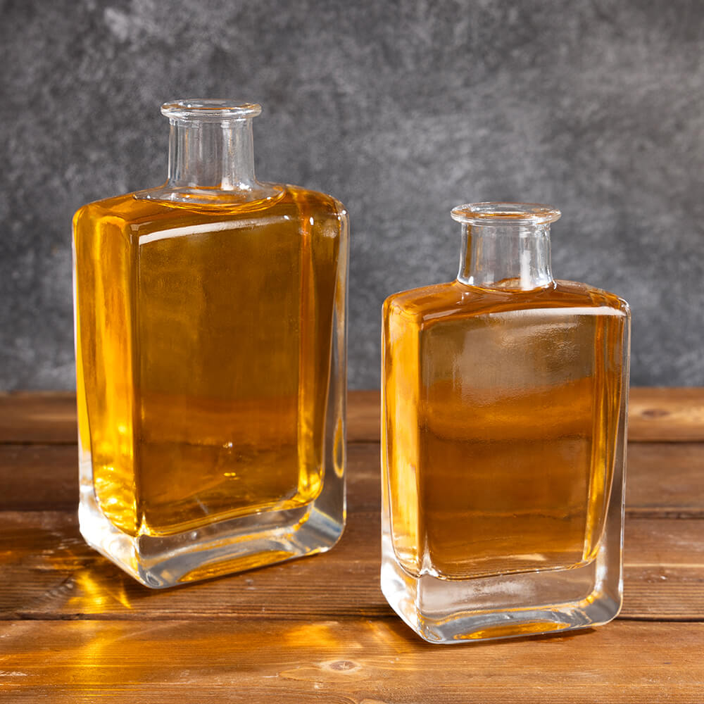 Short Neck Small 100ml 200ml Flat Square Alochol Glass Bottles