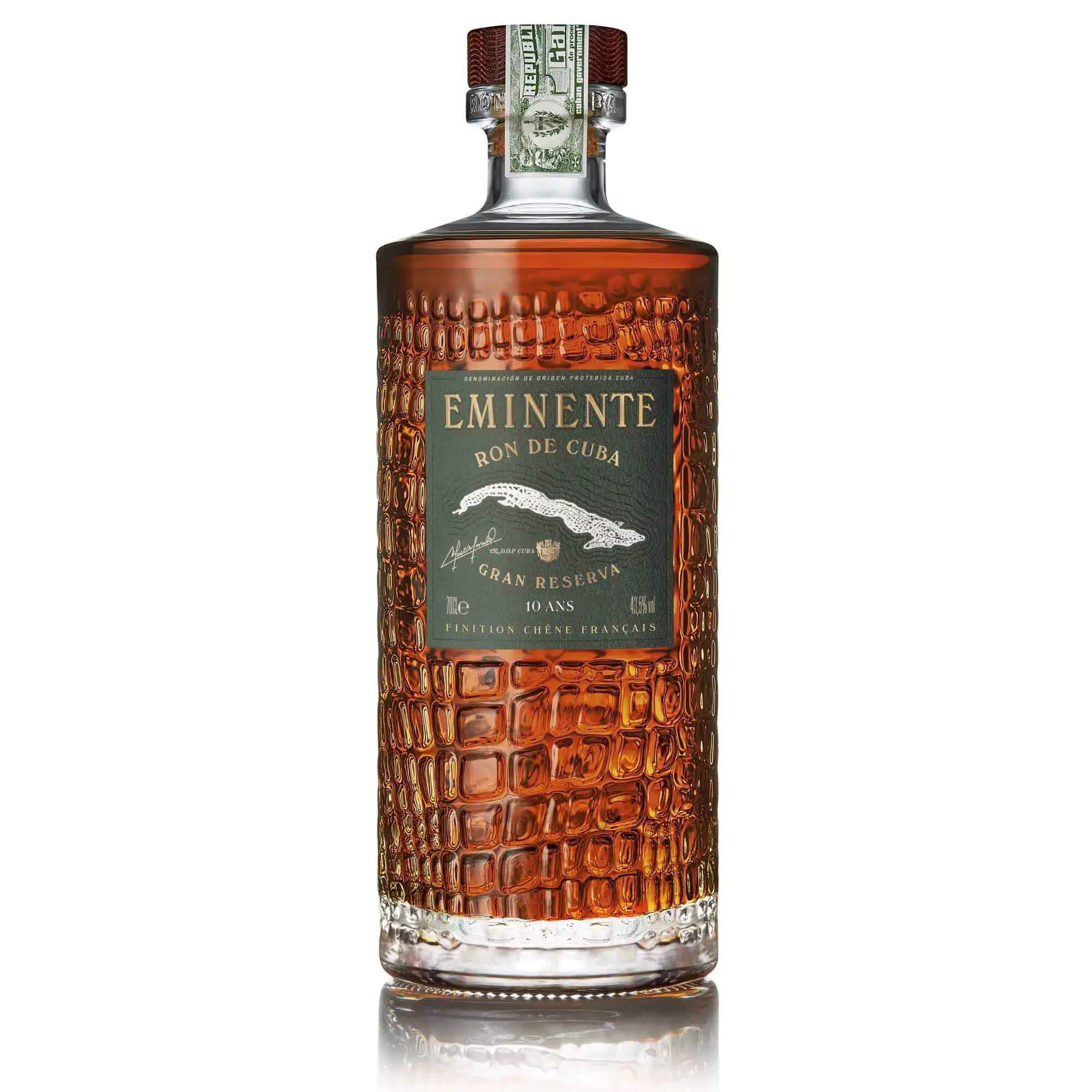 Eminente Reserva Rum Bottle